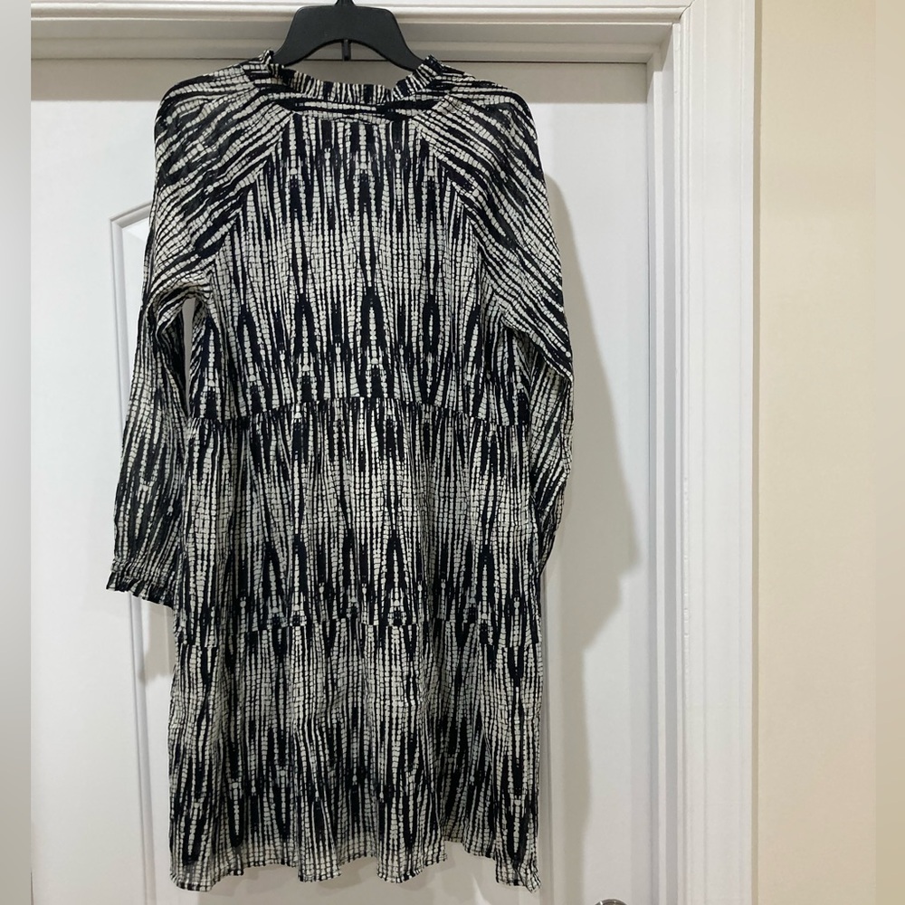 Olivia James Chic Monochrome Long Sleeve Dress NWT - Picture 2 of 7